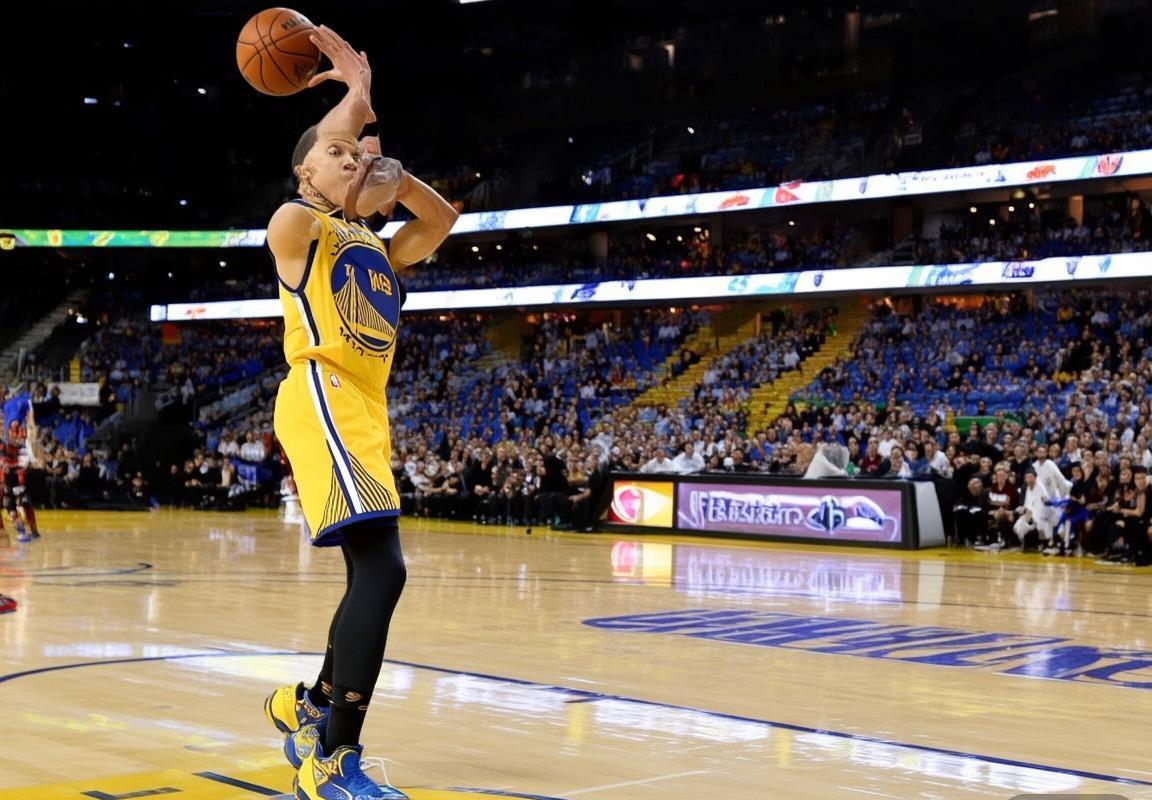 新秀三分纪录震撼NBA！破历史同期三分纪录的他融合库里克莱投射天赋，以无球跑动智慧书写三分传奇新星篇章